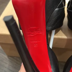 Christian Louboutin Volpi 150 Nappa Black thumbnail 8