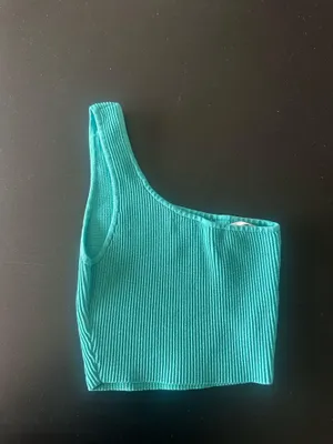 Aritzia Top thumbnail 2