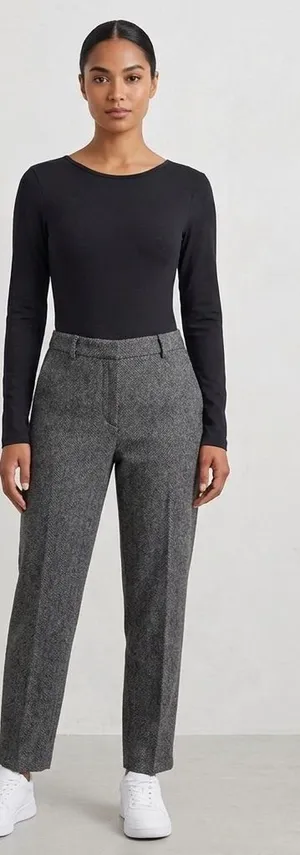 Abercrombie & Fitch Soft AF Collection Black V Back Long Sleeve Bodysuit Medium. thumbnail 1