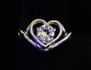 Silver tone Heart Ring size 9 thumbnail 1