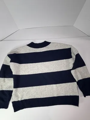 Hollister Women's Navy & Light Gray Wide-Stripe V-Neck Sweater thumbnail 5