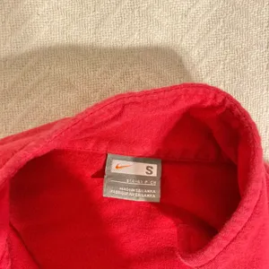 Red Nike zip up thin pullover size small thumbnail 3
