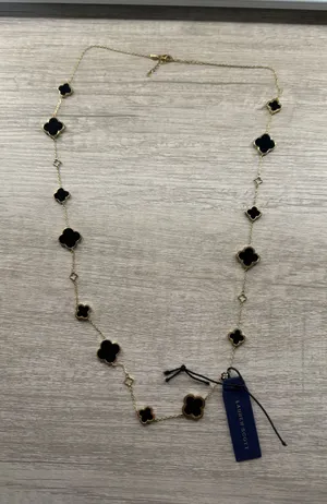 Laura Scott Nacklace thumbnail 1