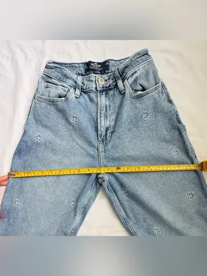 Hollister W25S Ultra High Rise Dad Jeans Floral Embroidered Light Wash thumbnail 10