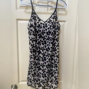 Victoria's Secret Floral Velvet Flowers on Nude Mesh Size L thumbnail 4
