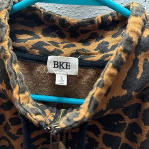 BKE Animal Print Zip-Up Hoodie thumbnail 4