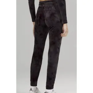 Lululemon Ready To Crush Women High Rise Jogger Velour‎ Size 4 thumbnail 2