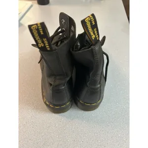 Dr Martens Pascal Boots Women Size 9 Goth Black Leather 8 Eye Punk Docs Outdoor thumbnail 7