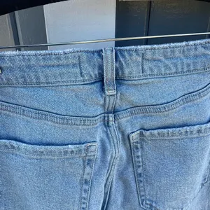 Hollister Curvy High Rise Straight Leg Jeans - Light Blue size‎ 29 thumbnail 2