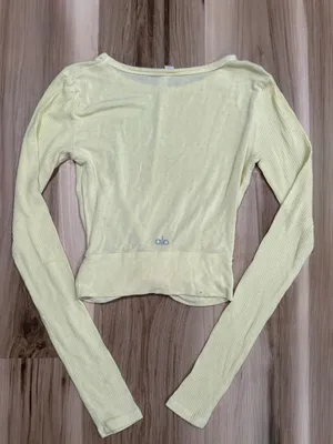 Alo Yoga Yellow Twist Front Long Sleeve Top Women’s XS thumbnail 4