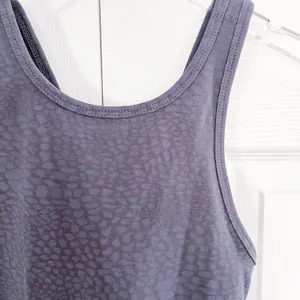Beyond Yoga Studio Cropped Longline Tank Shadow Grey Textured Athletic Top thumbnail 2