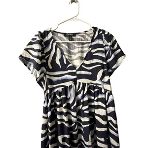 Ellen Tracy V-Neck Flutter Sleeve Dress size Small NEW thumbnail 6