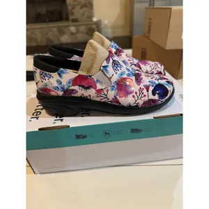 Woman's Clogs Klogs Footwear Ascent Happy Flowers Patent Size 7 thumbnail 4