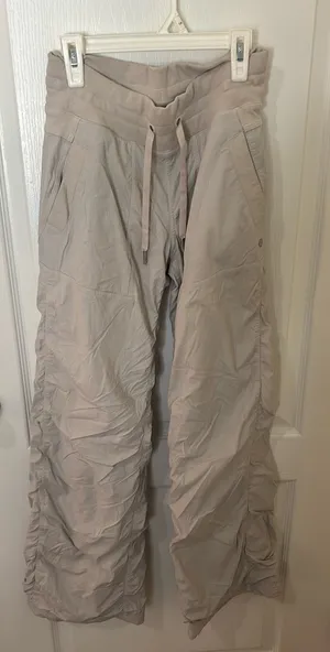 Lululemon pants  thumbnail 1