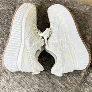 Universal Threads White Platform Tennis Memory Foam & Platform Heel Womens 9.5 thumbnail 5