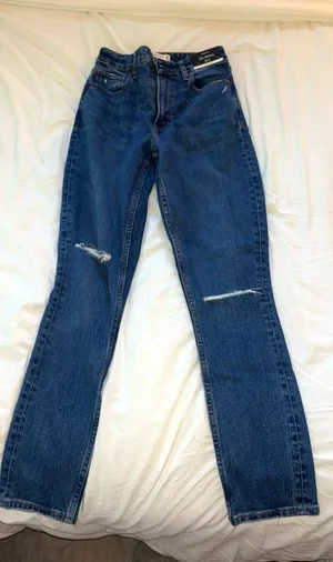 Abercrombie Skinny High-Rise thumbnail 1