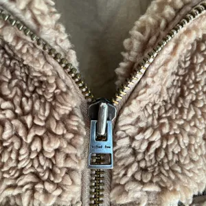 Aritzia The Teddy Sherpa Full Zip Oversized Jacket Tan Camel thumbnail 4