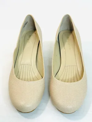 Easy Spirit Cream Woven Leather Kitten Heel Pumps size 9 thumbnail 3