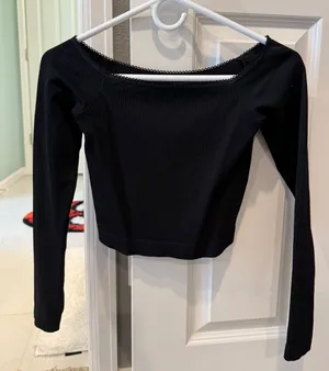 Off the shoulder top Black thumbnail 1