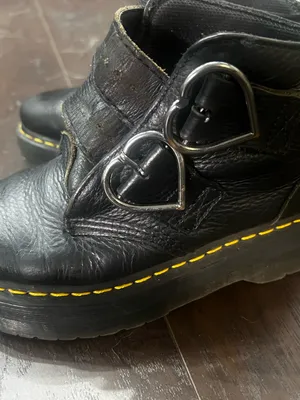 Dr. Martens Devon Heart Black Leather Platform Boots Size US 6 / EU 37 Double St thumbnail 5