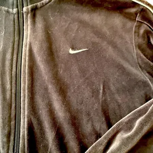 Nike Velvet Vintage zip up jacket Large thumbnail 2