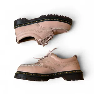 Dr Martens Lowell Buttersoft Leather Moc Toe Shoes Powder Pink Coquette Sz 8 thumbnail 3