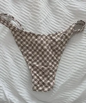 bikini thumbnail 3