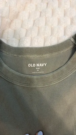 Old Navy Top Ribbed thumbnail 3