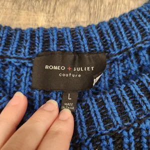 Romeo + Juliet Couture Blue Sweater Size Large thumbnail 3