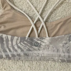 Lululemon Free To Be Sports Bra thumbnail 4