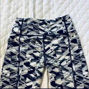 Victoria’s Secret Sport Leggings thumbnail 6