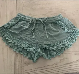 Devi boho green summer lace shorts with pom pom Size XS thumbnail 3