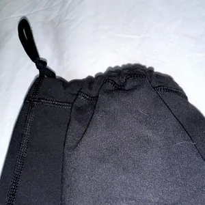 Lululemon Athletica Womens Size 6 Black Drawstring Cinchable Ankle Jogger Pants thumbnail 2