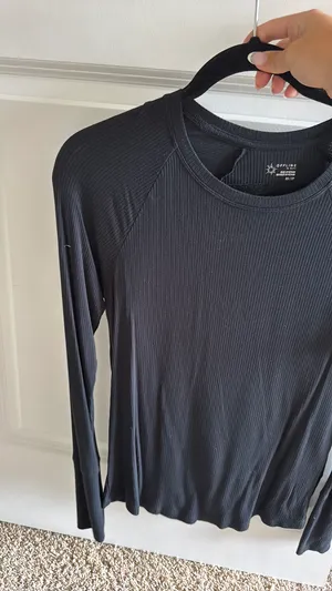Aerie Lightweight Long Sleeve thumbnail 2
