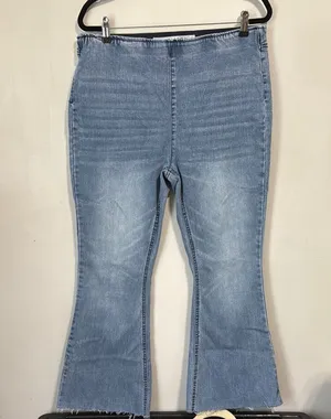 Tinseltown Pull-on Flare Jeans Light Wash Size XL Boho Festival Western thumbnail 1