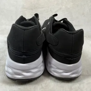 Nike Revolution 6 FlyEase Black White Womens Running Shoes DC8992-003 Size 11 thumbnail 5