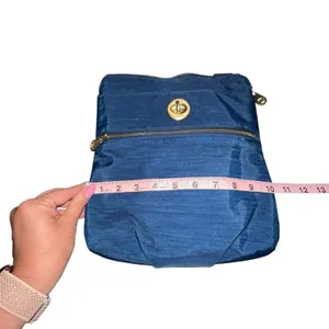 Baggallini Hanover Crossbody Bag Blue Nylon Turn‎ Lock Adjustable Strap Medium thumbnail 6