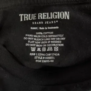 True Religion Women’s XL Black World Tour California Rhinestone Logo Graphic Tee thumbnail 5