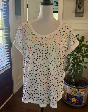 New York & Co Soho NWOT White Tee with Colorful Sequins thumbnail 1
