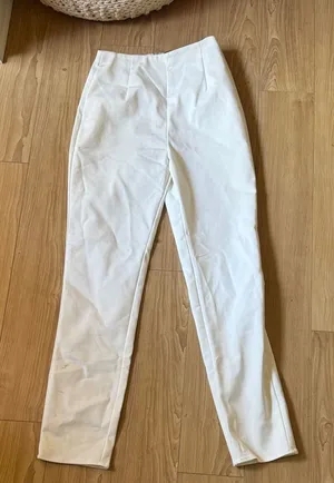 MAJORELLE Cream High-Waisted Pants thumbnail 1