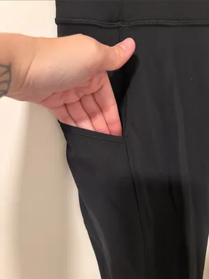 Lululemon Black Leggings with Pockets Size 6 thumbnail 2