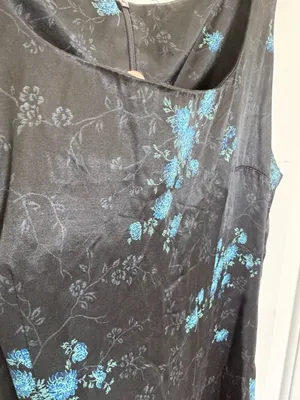 Vintage 90s Black Satin Sleeveless Mini Side Slit Dress with Blue Floral Pattern thumbnail 6