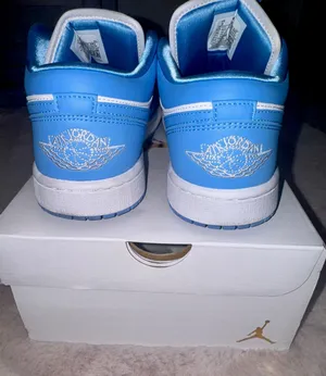 Nike Jordan Air Jordan 1 thumbnail 2