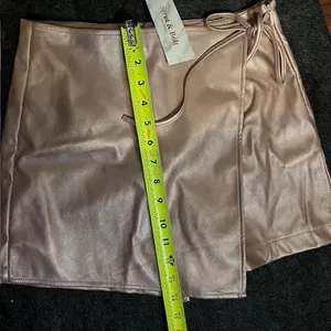 Strut & Bolt‎ Faux Leather Wrap Mini Skort Women's Small Pink Tie Waist thumbnail 5