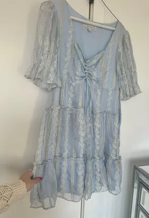 dress thumbnail 1