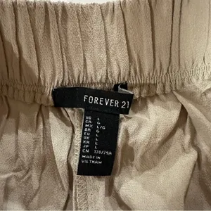 Forever 21 Taupe Beige High Rise‎ Lace Up Short Shorts Size L thumbnail 4