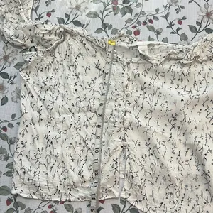 H&M White and black Floral Ruffle trimmed top set piece Size XXL thumbnail 5