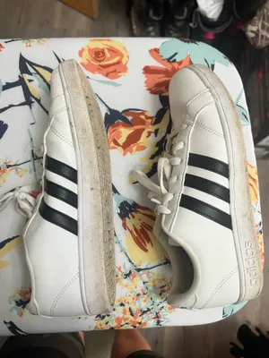 Adidas Shoes Women’s thumbnail 2