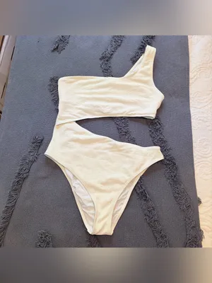 Mono b One-Shoulder Cutout One-Piece Swimsuit. White. Size: Large. thumbnail 2