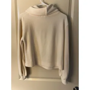 Wallflower Butter Turtleneck Fuzzy Sweater Women's Sz Medium thumbnail 3